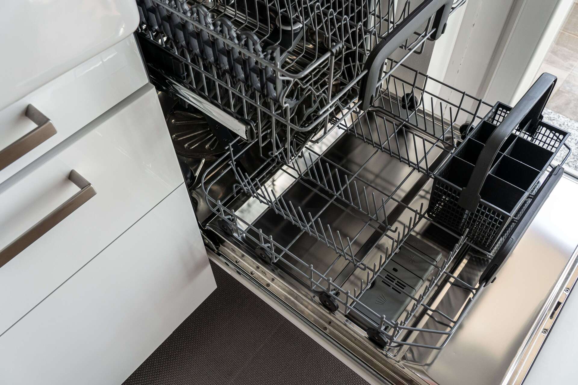 Service Dishwasher