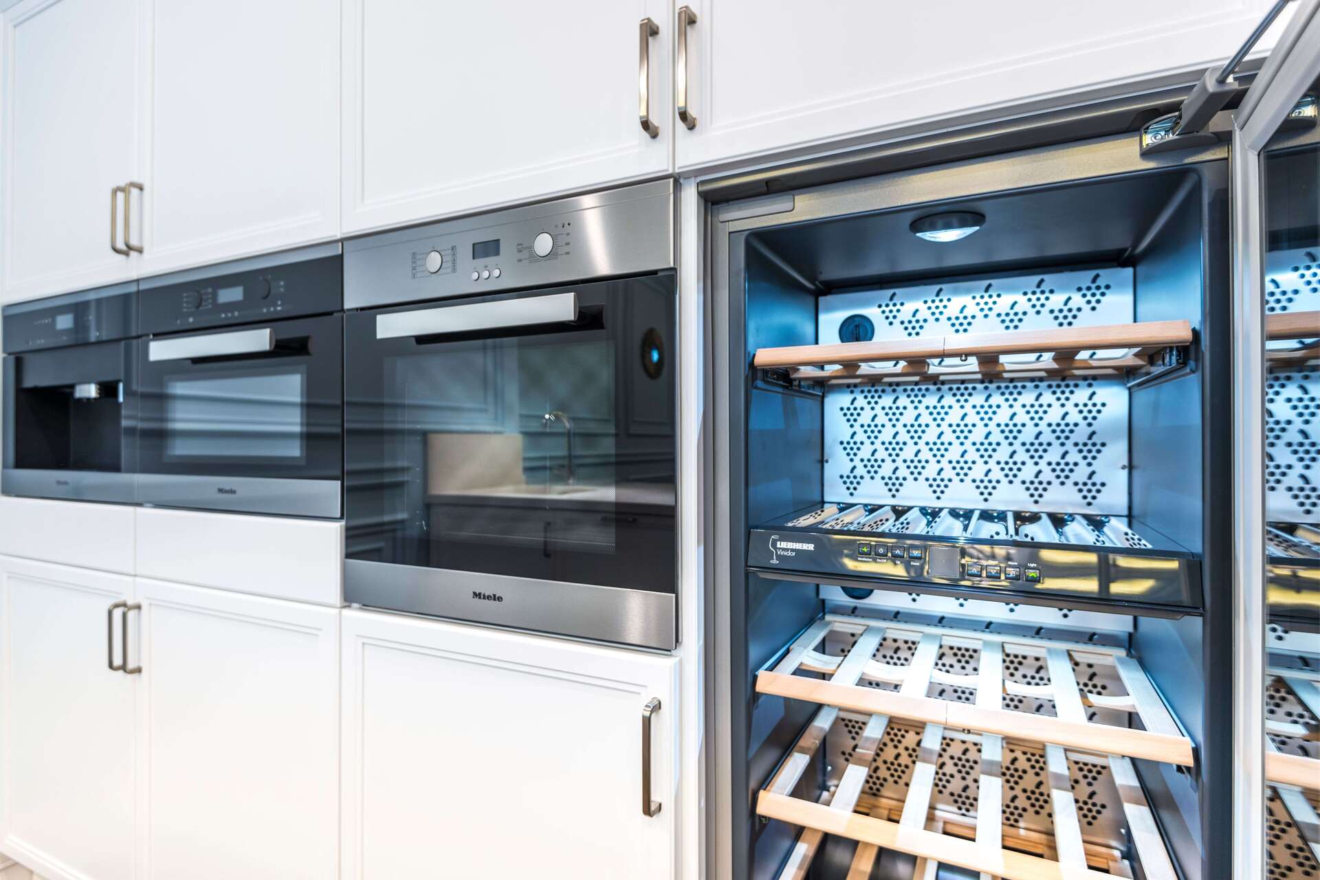 Service Wine Cooler